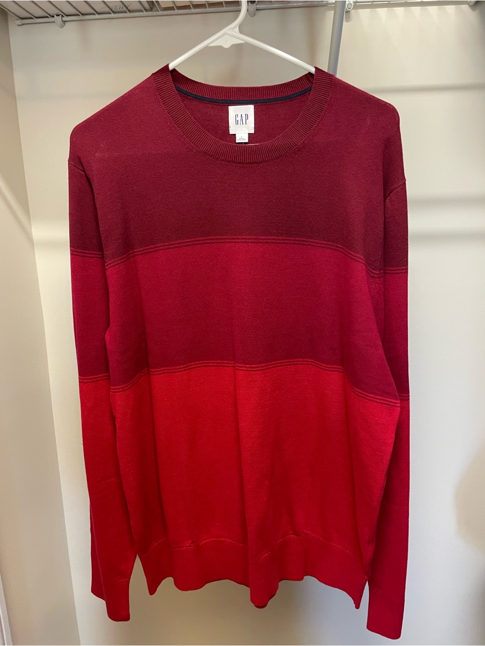 Gap Men Light Sweater